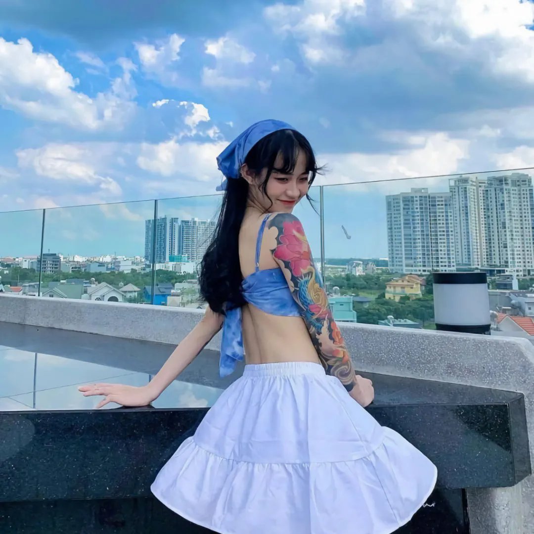 欢爱小屋第一季海报